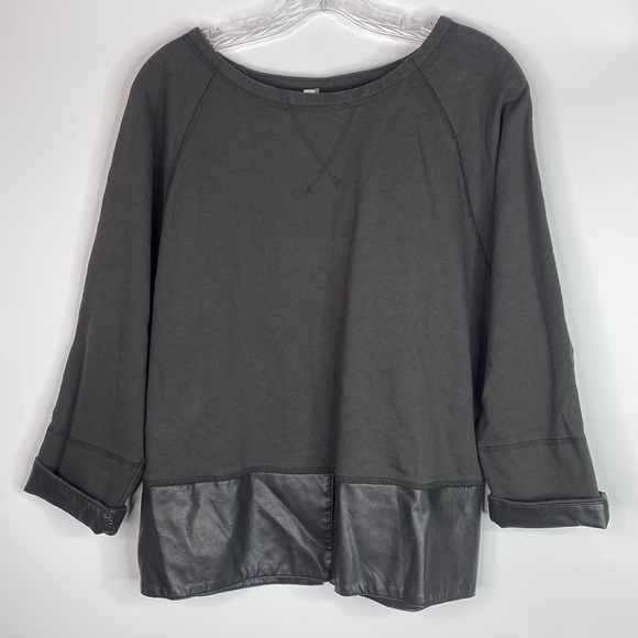 Mur Mur Anthropologie Grey Faux Leather Trim Top Size Medium - Picture 1 of 4